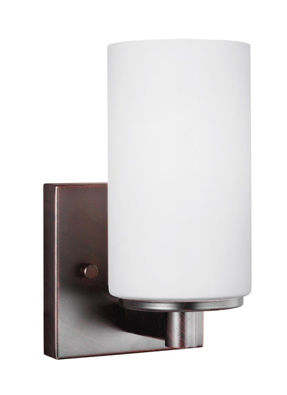 Hettinger transitional 1-light indoor dimmable bath vanity wall sconce in bronze finish with etched white inside glass shade